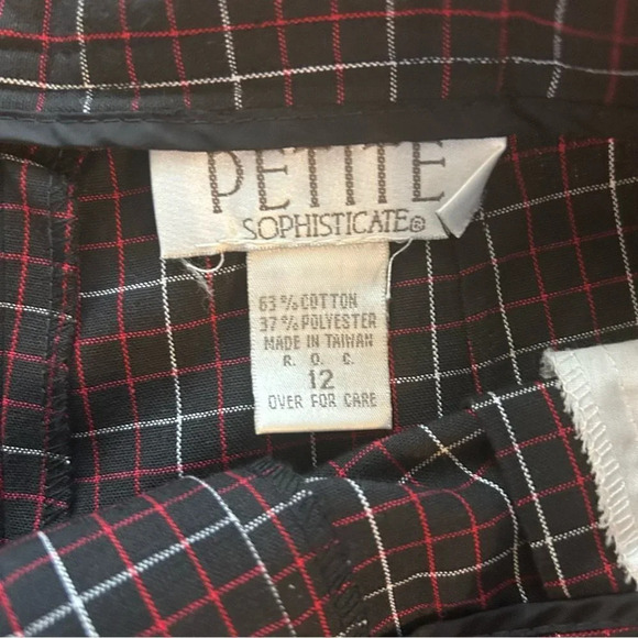 Petite Sophisticate High Waisted Shorts Size 12P Vintage Black Red Plaid Womens - Picture 4 of 10